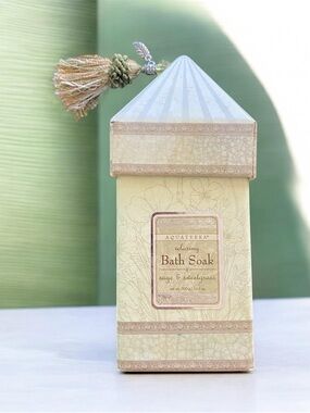 Aquaterra relaxing bath soak, Sage & Sweetgrass bath salts